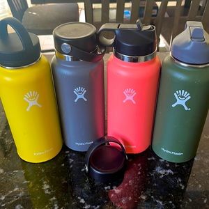 4 pack of 32 ounce wide mouth Hydro Flasks